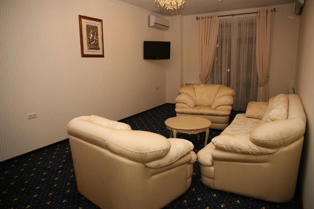 Kleopatra Vip Hotel Kamjanez-Podilskyj Zimmer foto