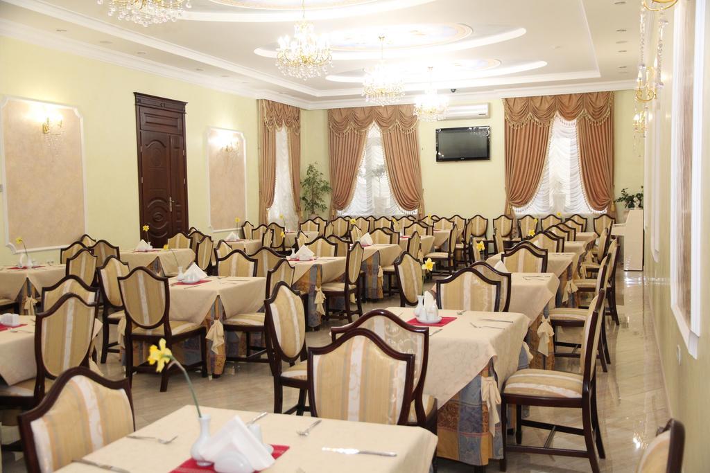 Kleopatra Vip Hotel Kamjanez-Podilskyj Exterior foto