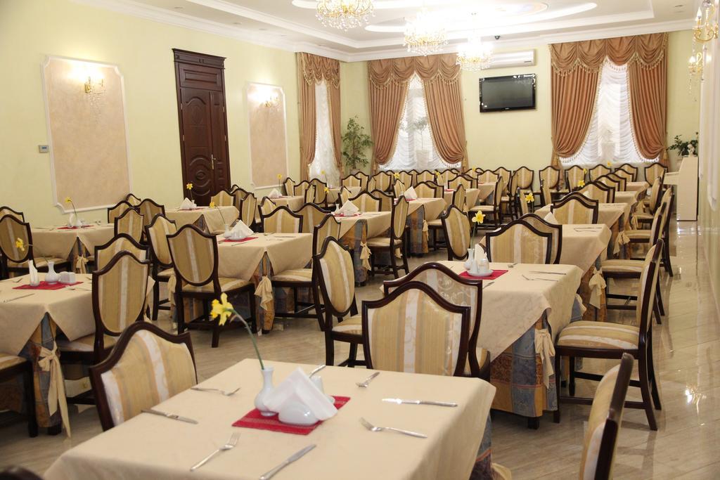 Kleopatra Vip Hotel Kamjanez-Podilskyj Exterior foto